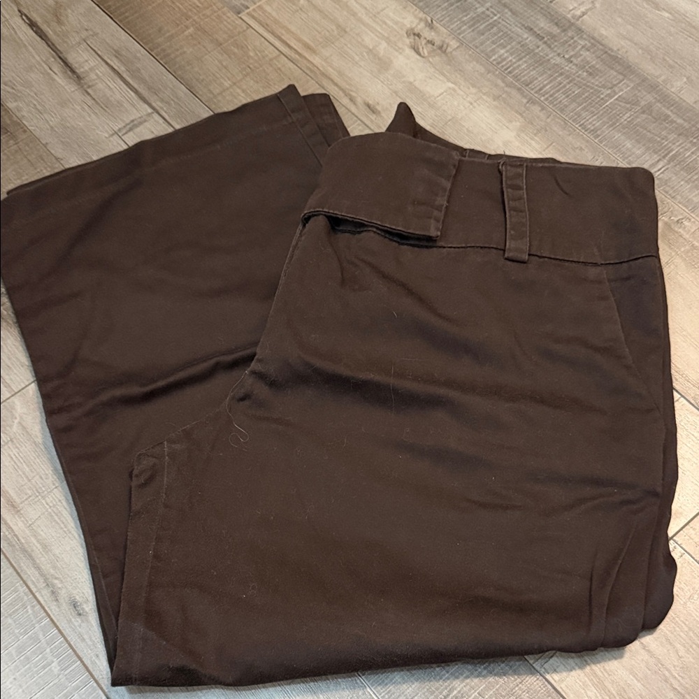 AGB Women's Brown Capris
